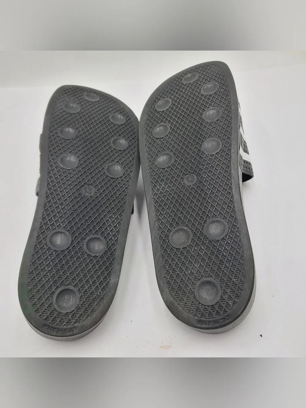 B46 Adidas Mens Adilette 280647 Black White Slip-On Slide Sandals Size 13